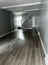Building Photo - 828 Beatty St