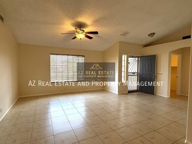 Building Photo - 8528 W Pershing Ave