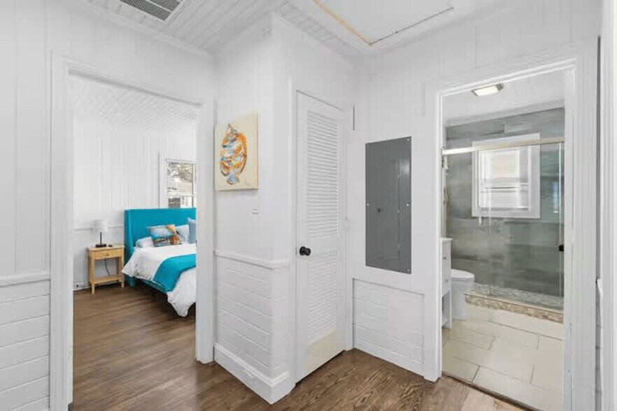 Building Photo - 1132 Carter Ave