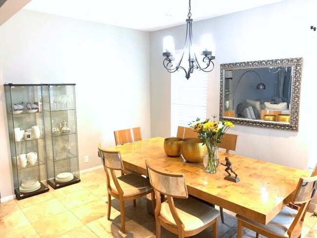 Building Photo - 5739 Henniker Dr