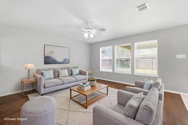 Building Photo - Spacious Two-Story Home in Prime Laurel Canyon Location