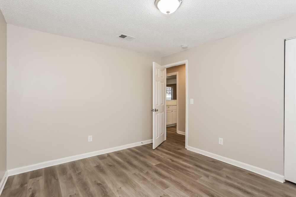 Building Photo - 11507 Kelvyn Grove Pl