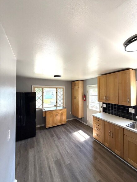 Building Photo - 4917 Manheim Ave