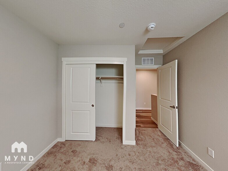 Building Photo - 4086 Southampton St