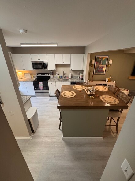 View of kitchen coming downstairs - 1967 Airy Cir