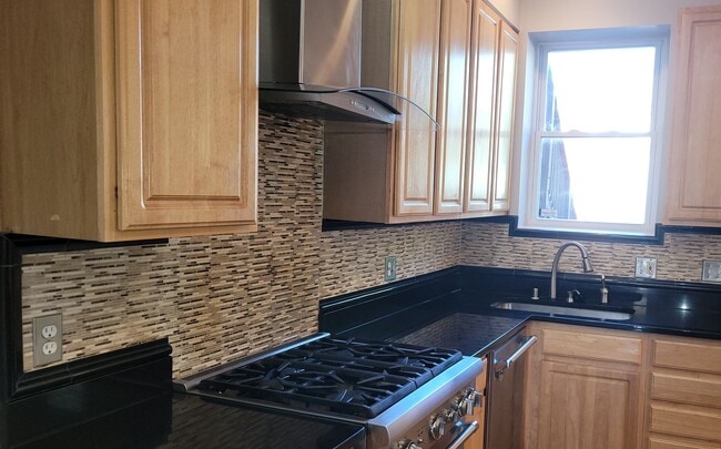 Building Photo - Manor Place