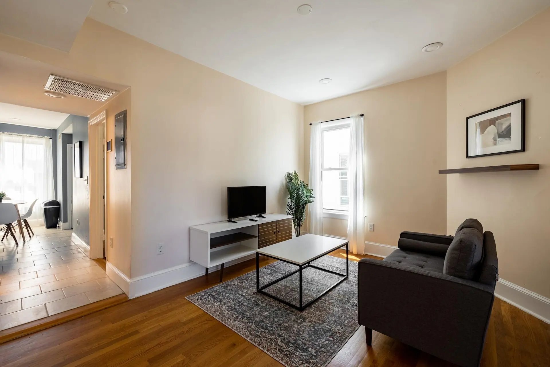 Building Photo - 21 Rossmore St