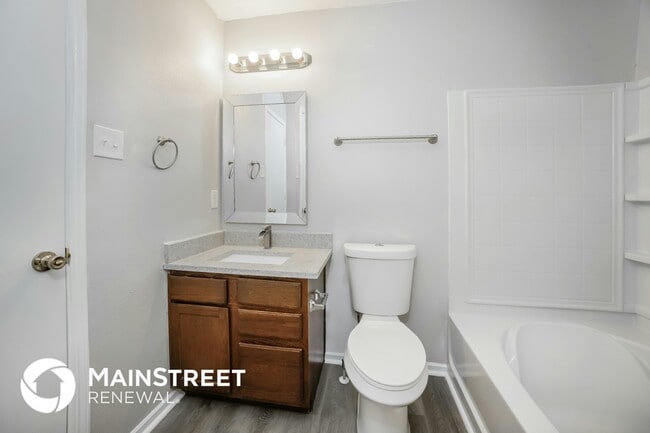 Building Photo - 8431 Sansa St