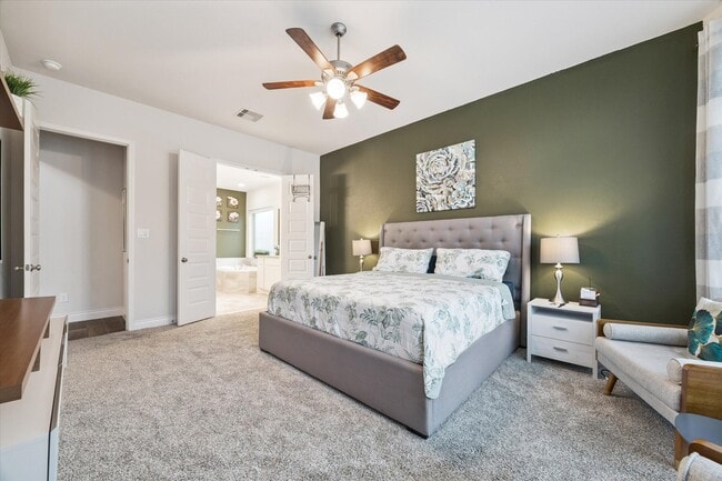 Building Photo - 1307 Hackberry Heights Dr