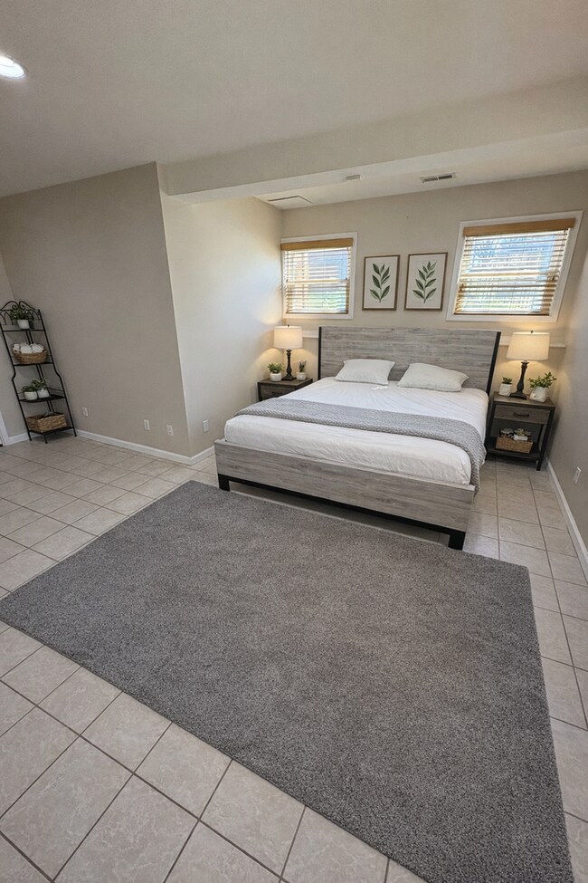 Building Photo - 30+ Day Stays | Fully Furnished 5 Bed Home w/Utilities included | 3 Car Garage | Great Community ...