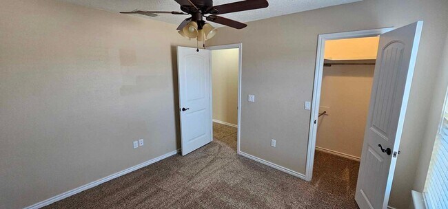 Building Photo - Beautiful 4 bedroom, 2 bath home for rent