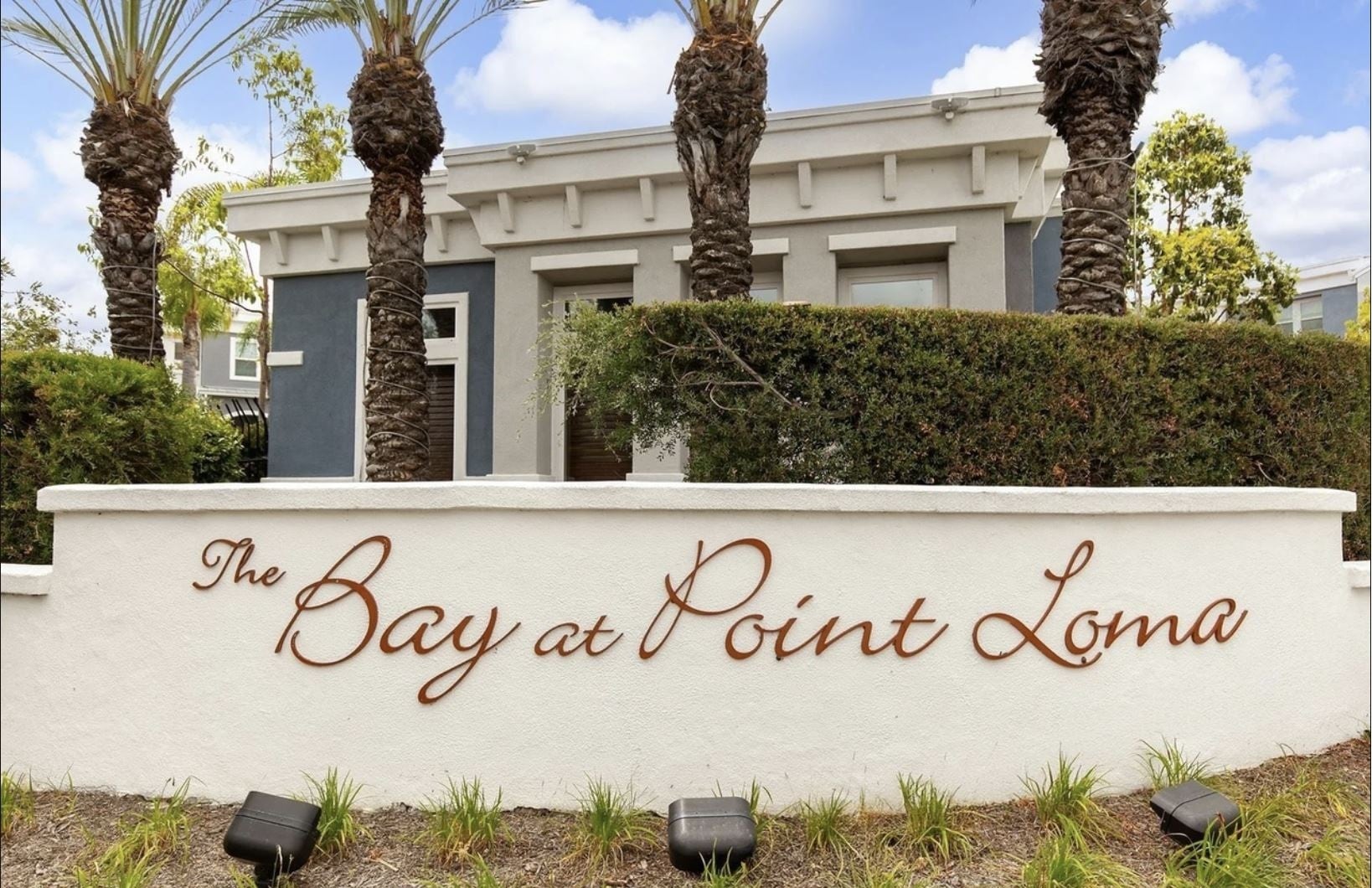 Front of complex - 3542 Shoreline Bluff Lane