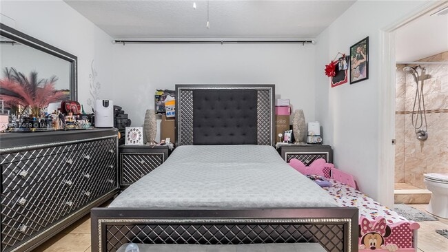 Building Photo - 8390 NW 103rd St