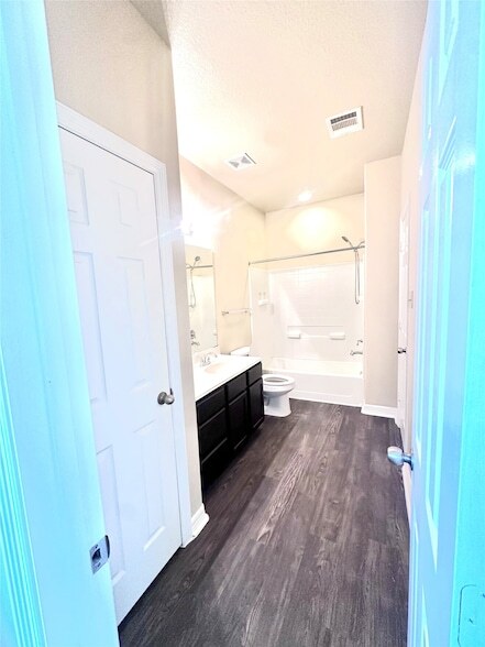 Building Photo - 52 Woodland Hills Dr