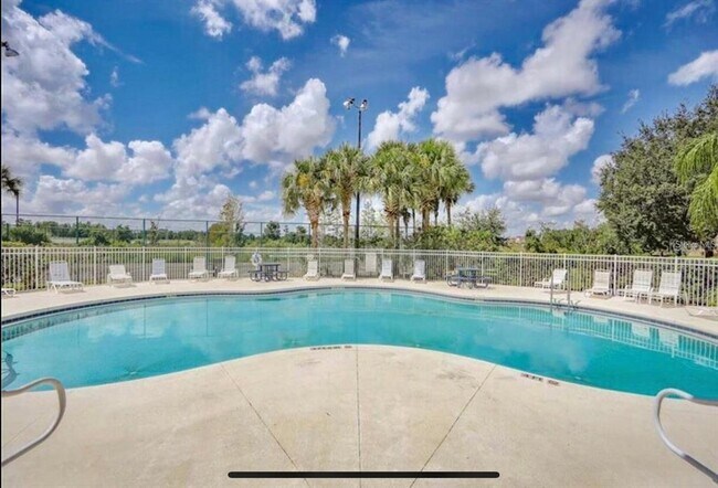 Building Photo - 3123 Sun Lake Ct