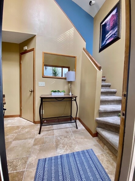 Building Photo - 11408 Galleria Dr