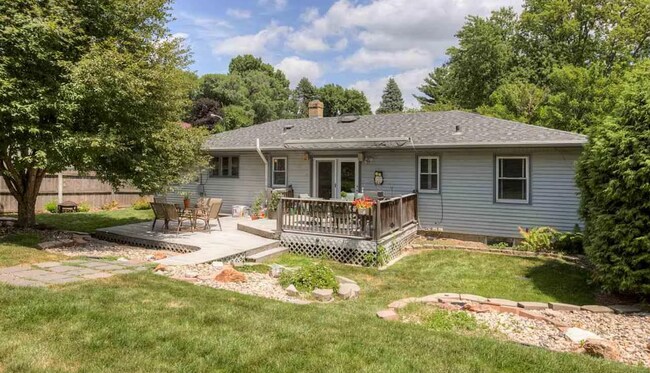 Building Photo - Charming 2 Bedroom In Benson!!