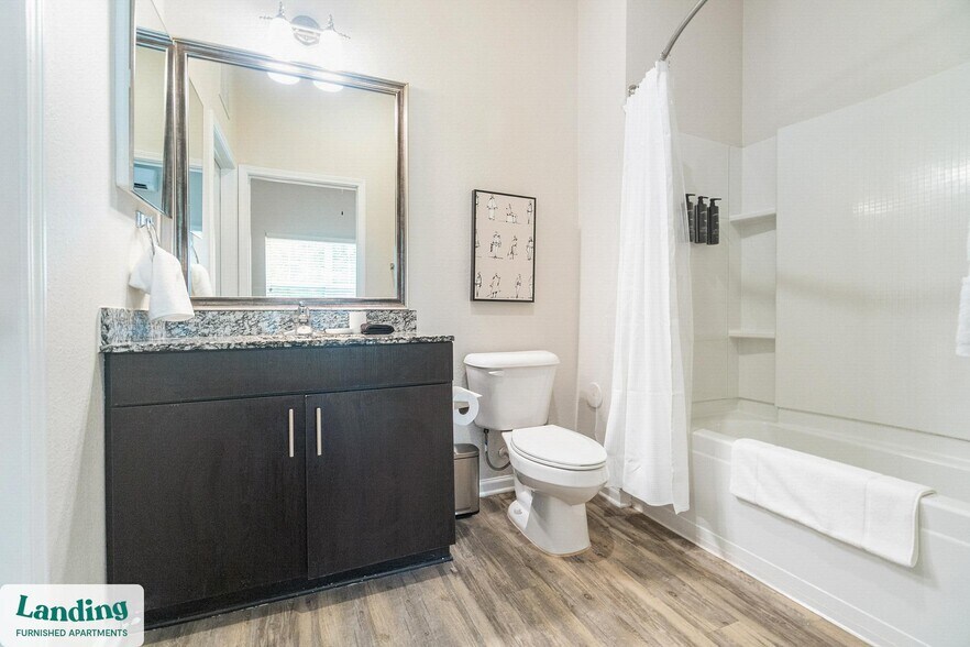 Building Photo - 655 W Mallard Creek Church Rd