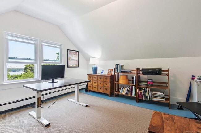 Building Photo - 24 Warren Ave