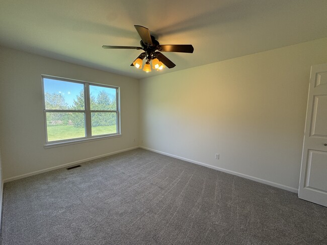 Building Photo - 405 Preserve Dr