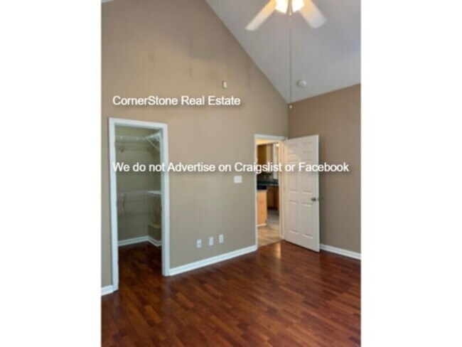 Building Photo - 106 Van Buren Dr