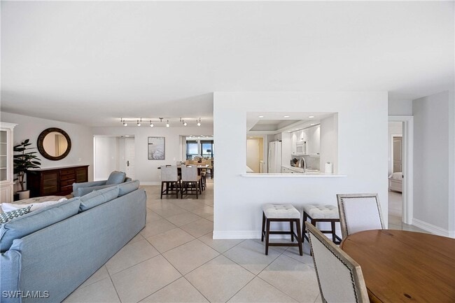 Building Photo - 10691 Gulf Shore Dr