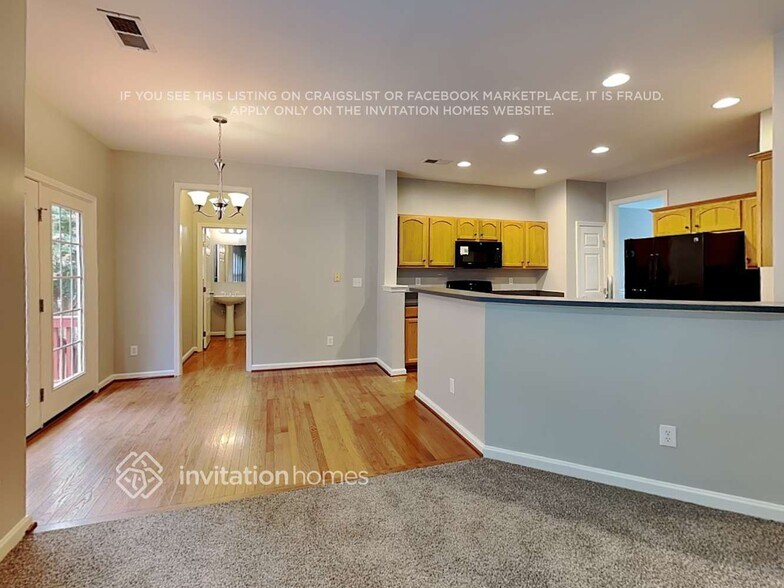 Building Photo - 1225 Periwinkle Dr