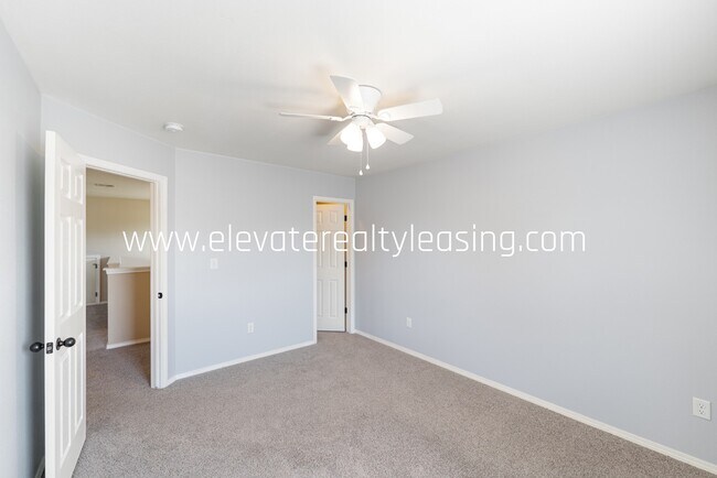 Building Photo - 2609 W Huntsville St