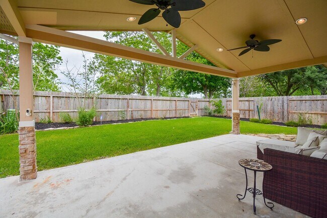 Building Photo - 4007 Gazebo Ln