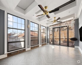 Building Photo - 22 Ludlam Pl
