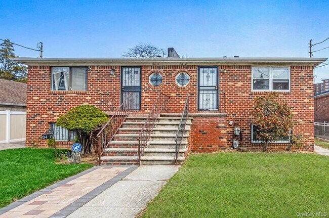 Building Photo - 134-15 160th St