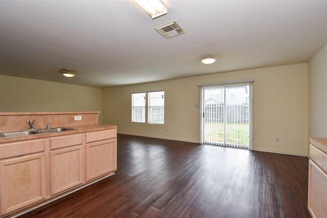 Building Photo - 7879 Maverick Trace Ln