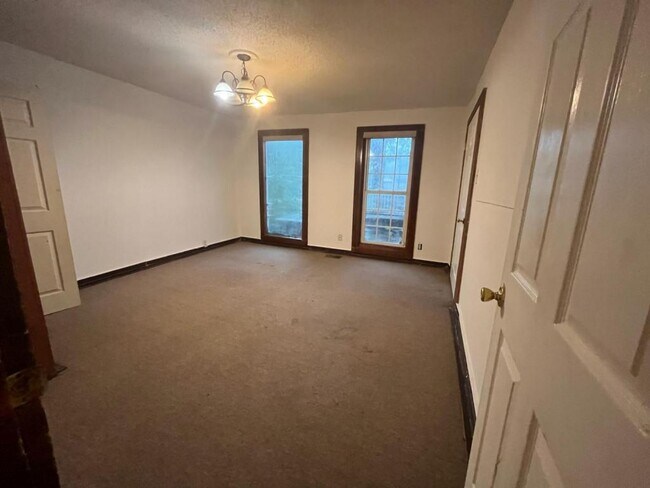 Building Photo - 3419 7th Ave