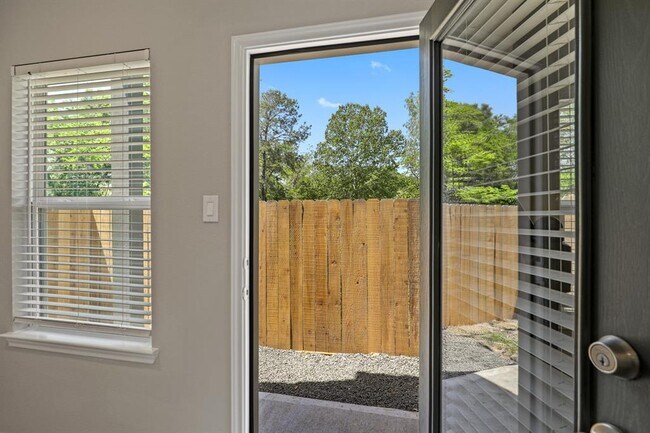 Building Photo - 13504 Axel Ln