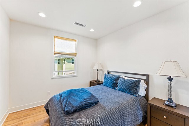 Building Photo - 2116 Cresta Dr