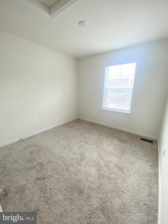 Building Photo - 36 Orch Grn Dr