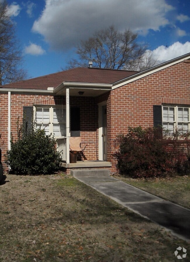 Building Photo - Harper 423-425