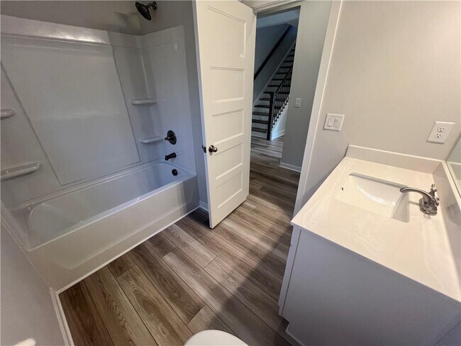 Building Photo - 150 Cruce Lake Ct