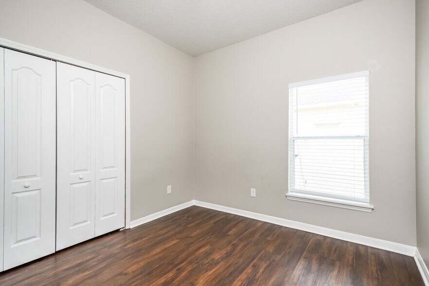 Building Photo - 336 Marathon Ln