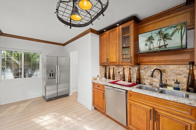 Building Photo - BEAUTIFUL HOME IN NORTH PB