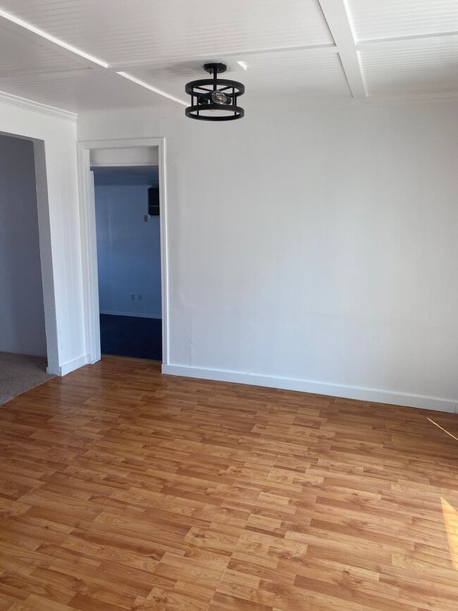 Building Photo - Updated Home for Rent!