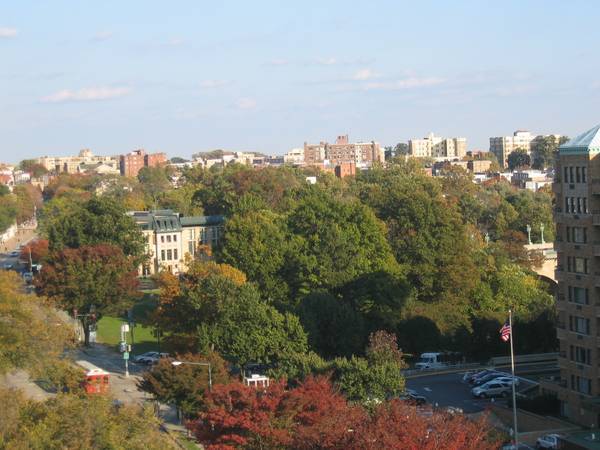 Building Photo - 2501 Calvert St NW