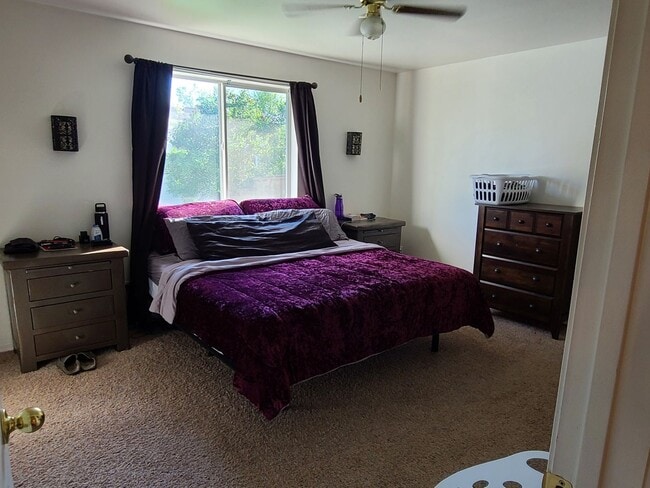 Building Photo - Updated ranch with a finished basement