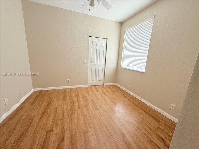 Building Photo - 899 Phoenix Way