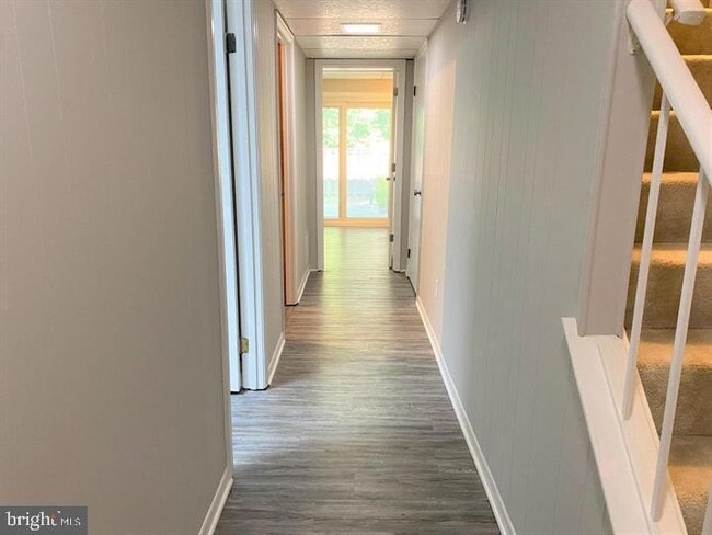 Building Photo - 5054 Head Ct