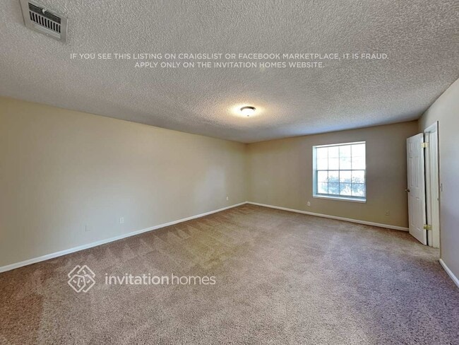 Building Photo - 12281 Autumnbrook Trail E