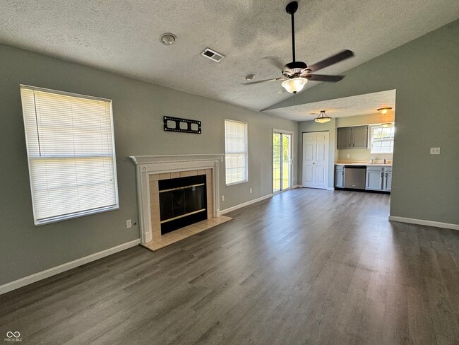 Building Photo - 39 Cedarwood Dr