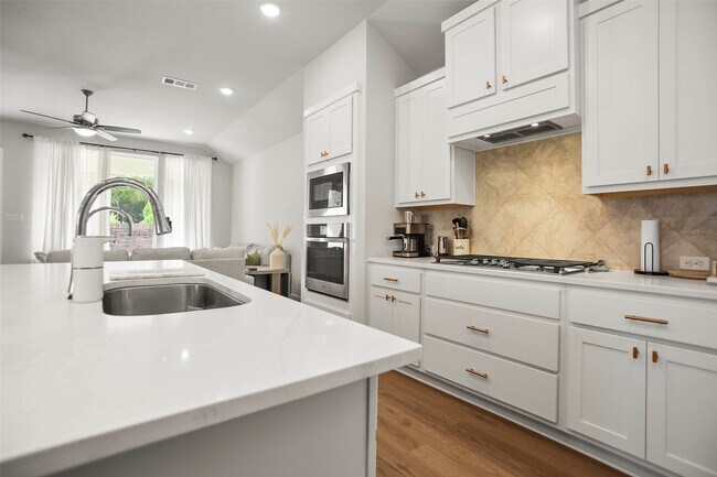 Building Photo - 5010 Vly Wind Ct