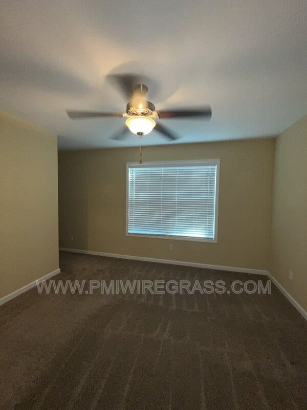 Building Photo - 214 Winterberry Way