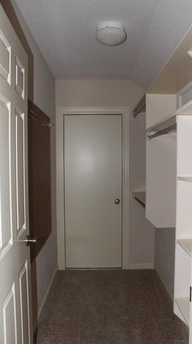 Building Photo - 1114 Pathfinder Cove